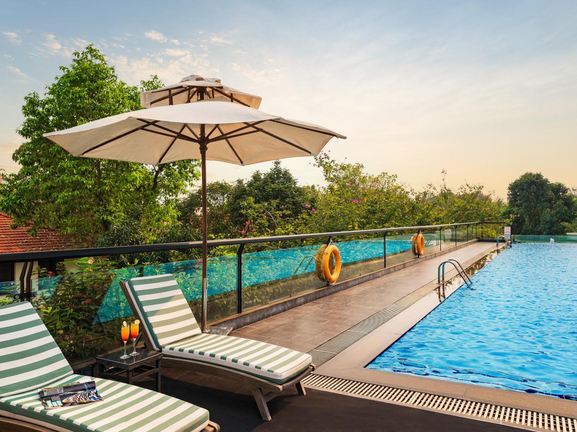 Elegant Suites Westlake Hanoi Exterior foto