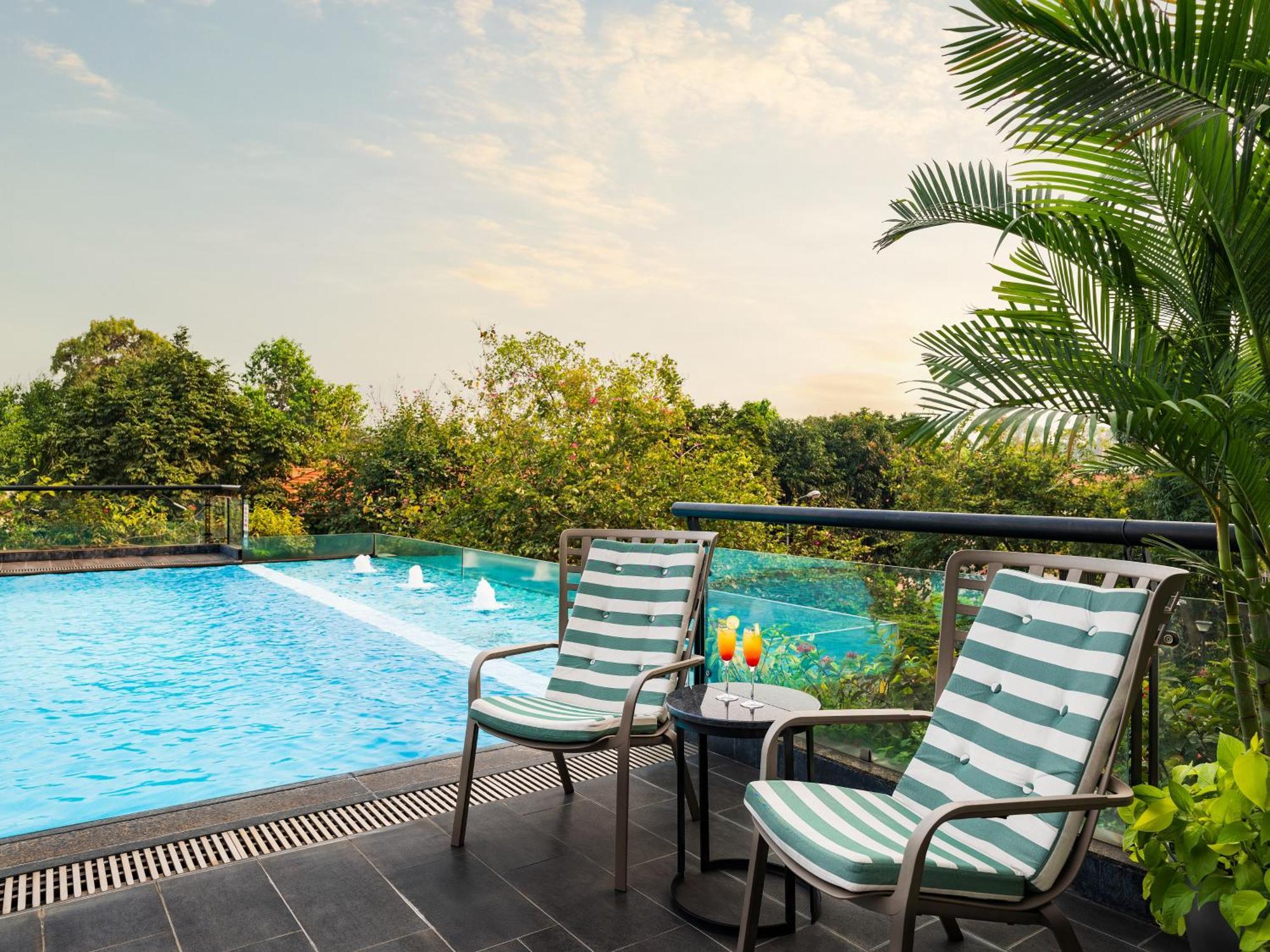 Elegant Suites Westlake Hanoi Exterior foto