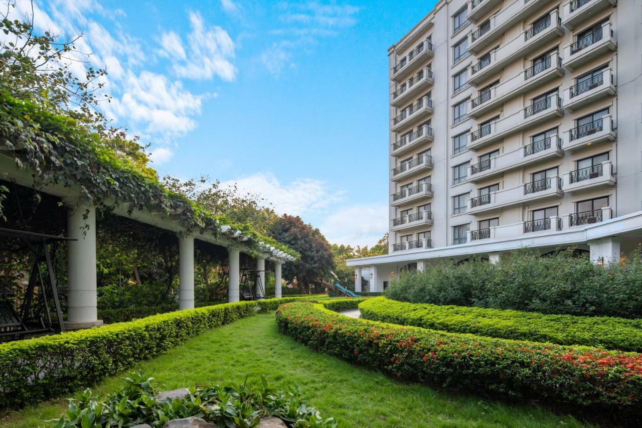 Elegant Suites Westlake Hanoi Exterior foto
