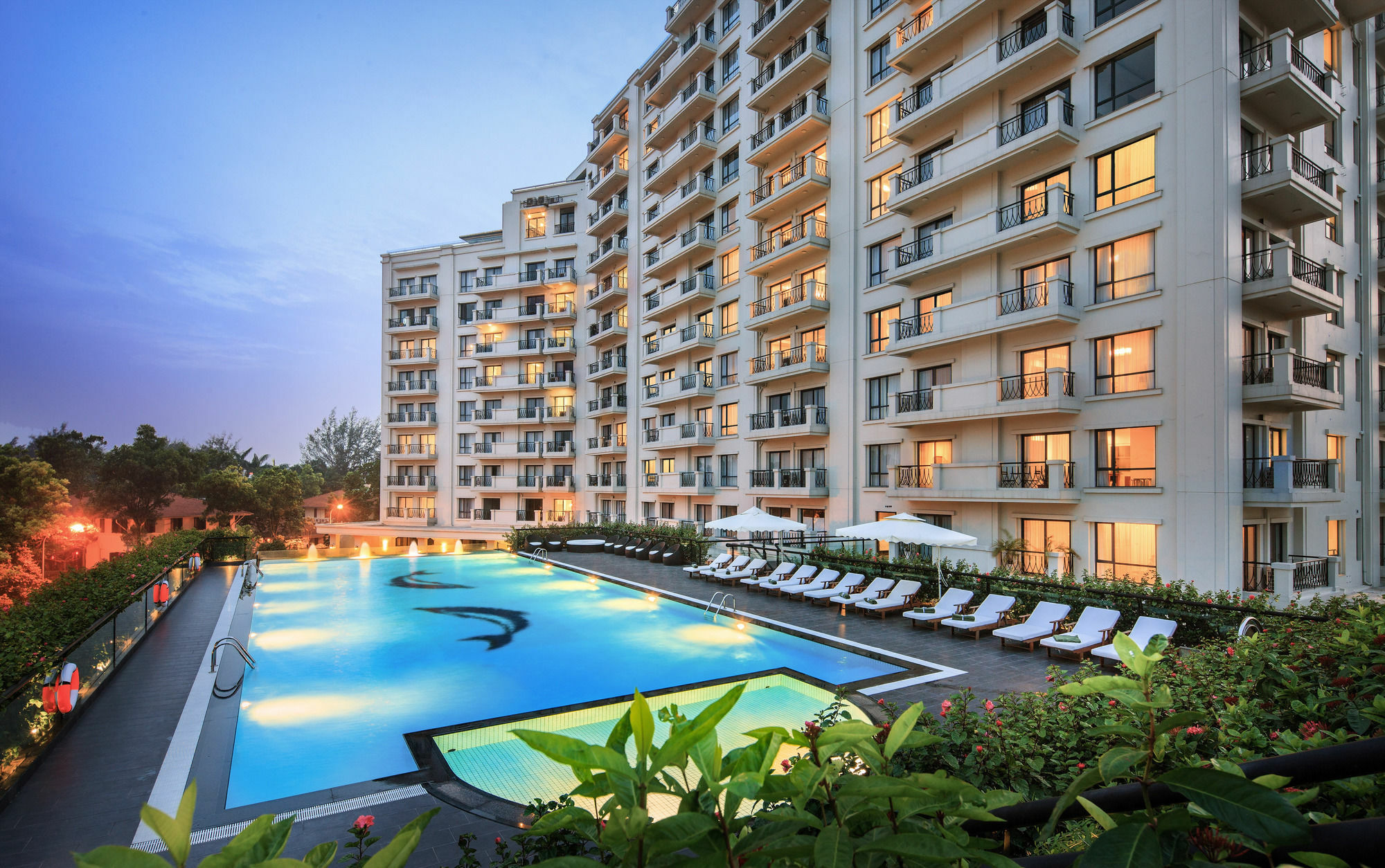 Elegant Suites Westlake Hanoi Exterior foto